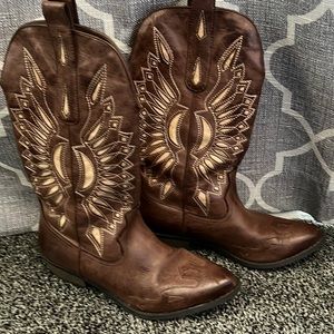 Women’s boots